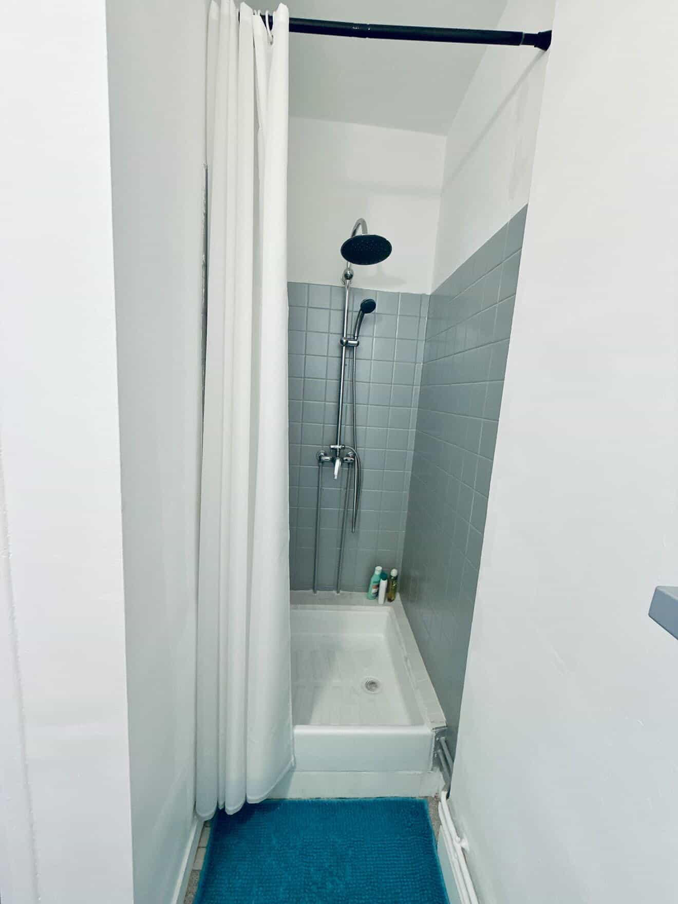 Douche de la salle d'eau